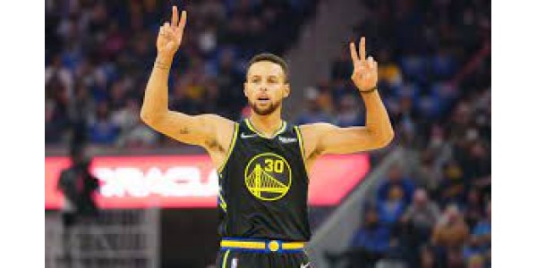 La destacada actuación de Stephen Curry La destacada actuación de Stephen Curry